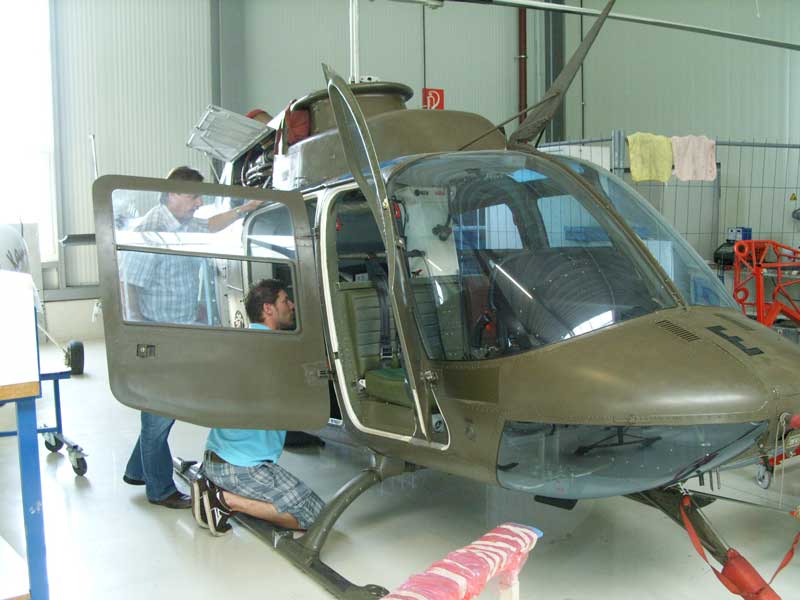 Hubschrauber Bell 206 - Vorbesprechnung